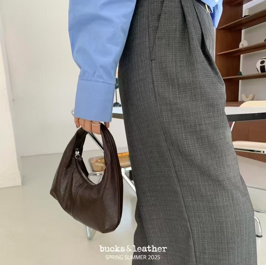 Circle Holds Leather Bag
