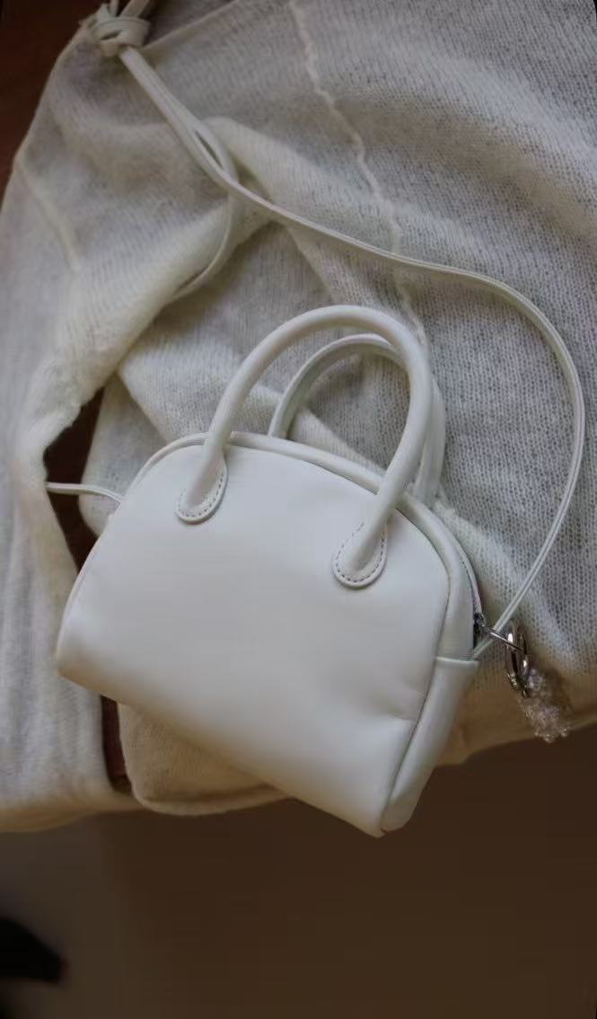 Cutie Swing Handbag