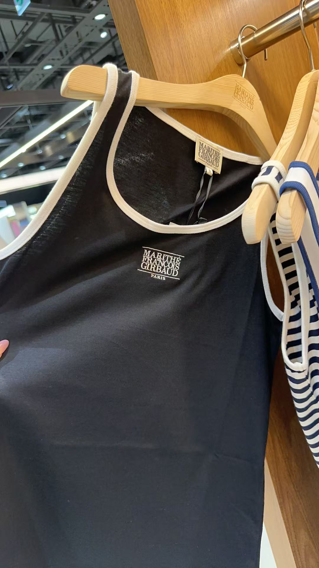 W CLASSIC LOGO SLEEVELESS