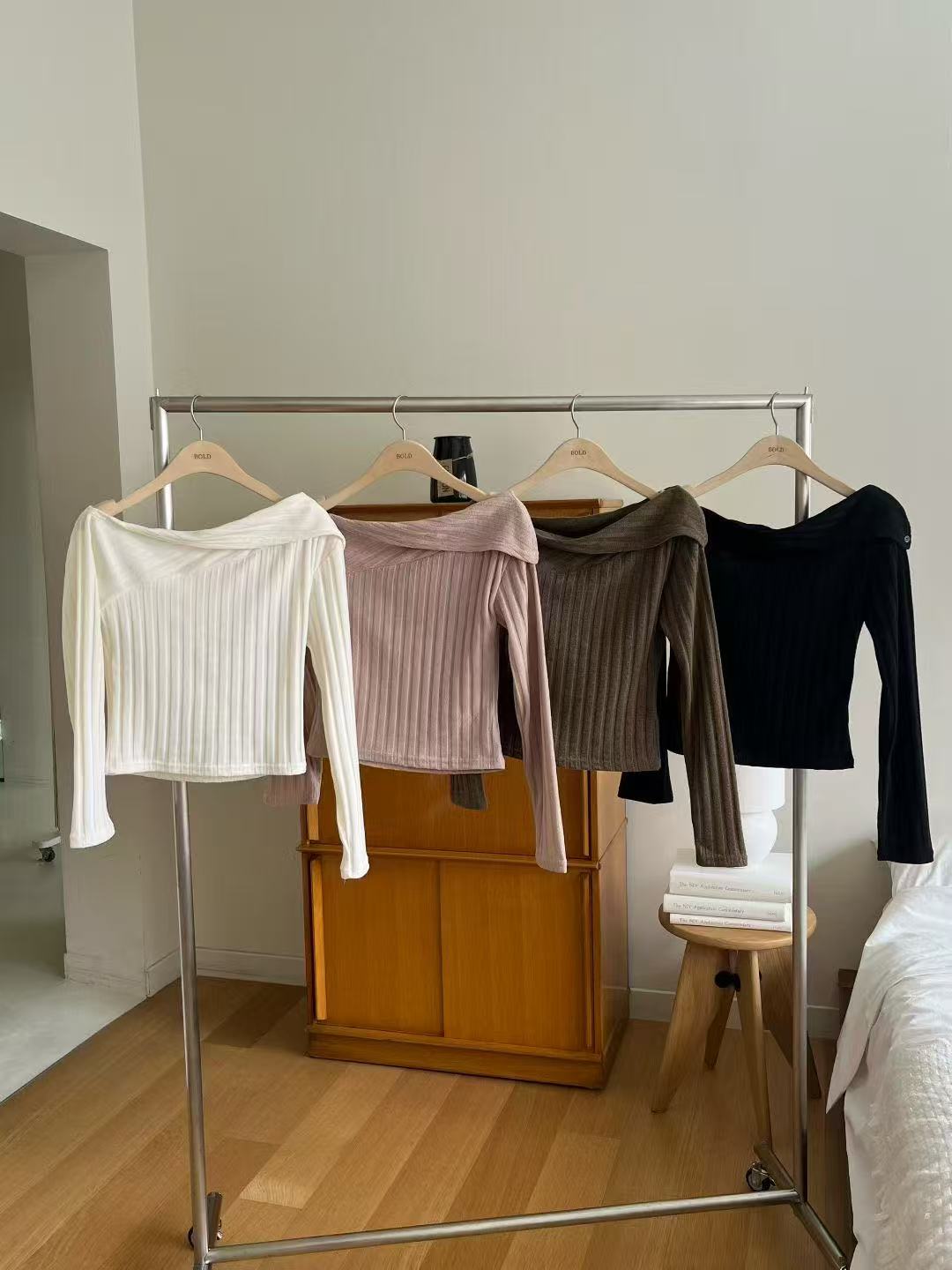 Cross Shoulder Long Sleeves Top