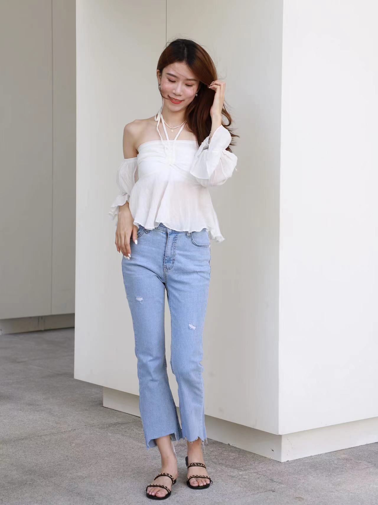 Ruffles End Flare Jeans