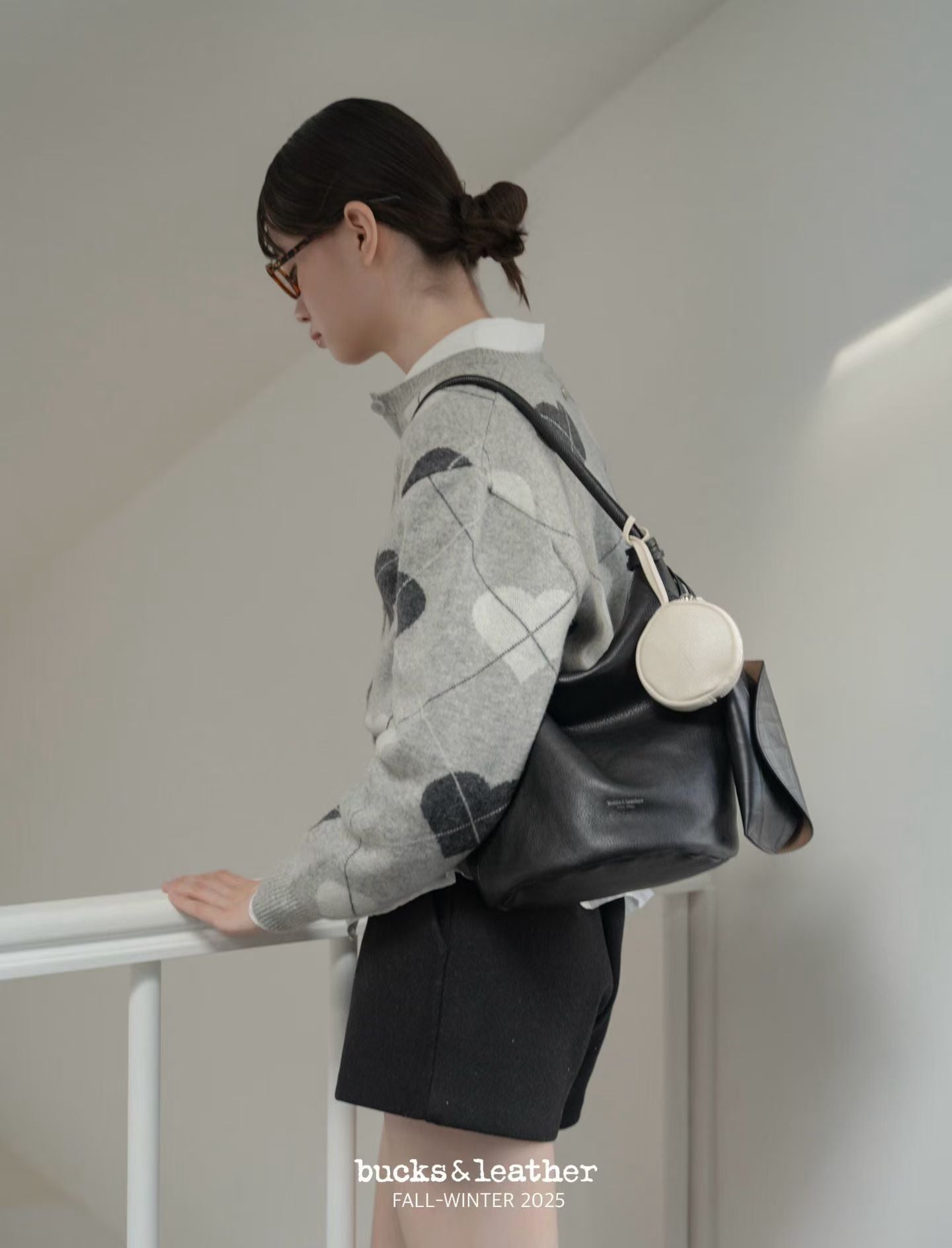Circle Bucket Bag (with coin bag)