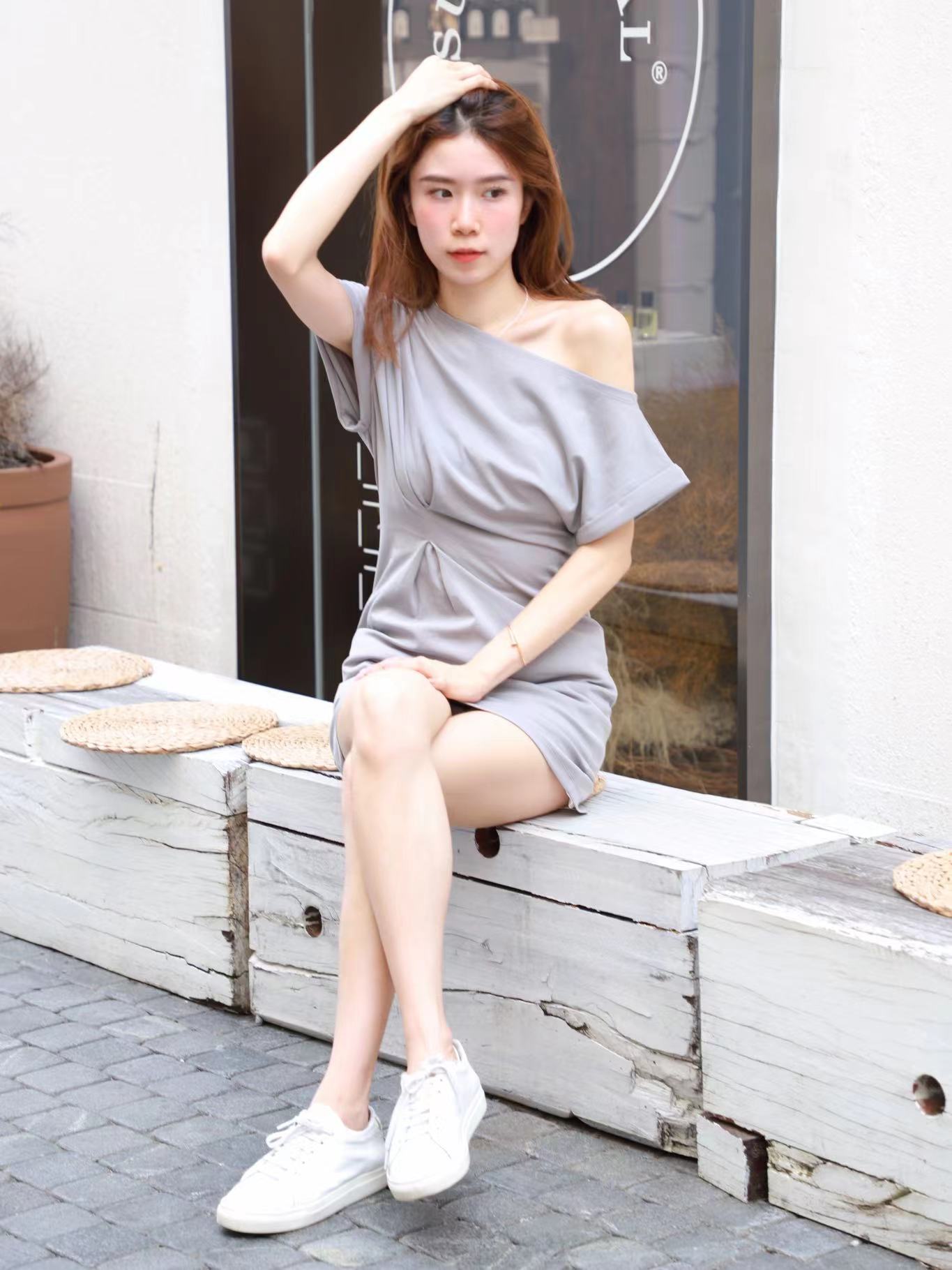 Lilian One Side off shoulder Mini Dress