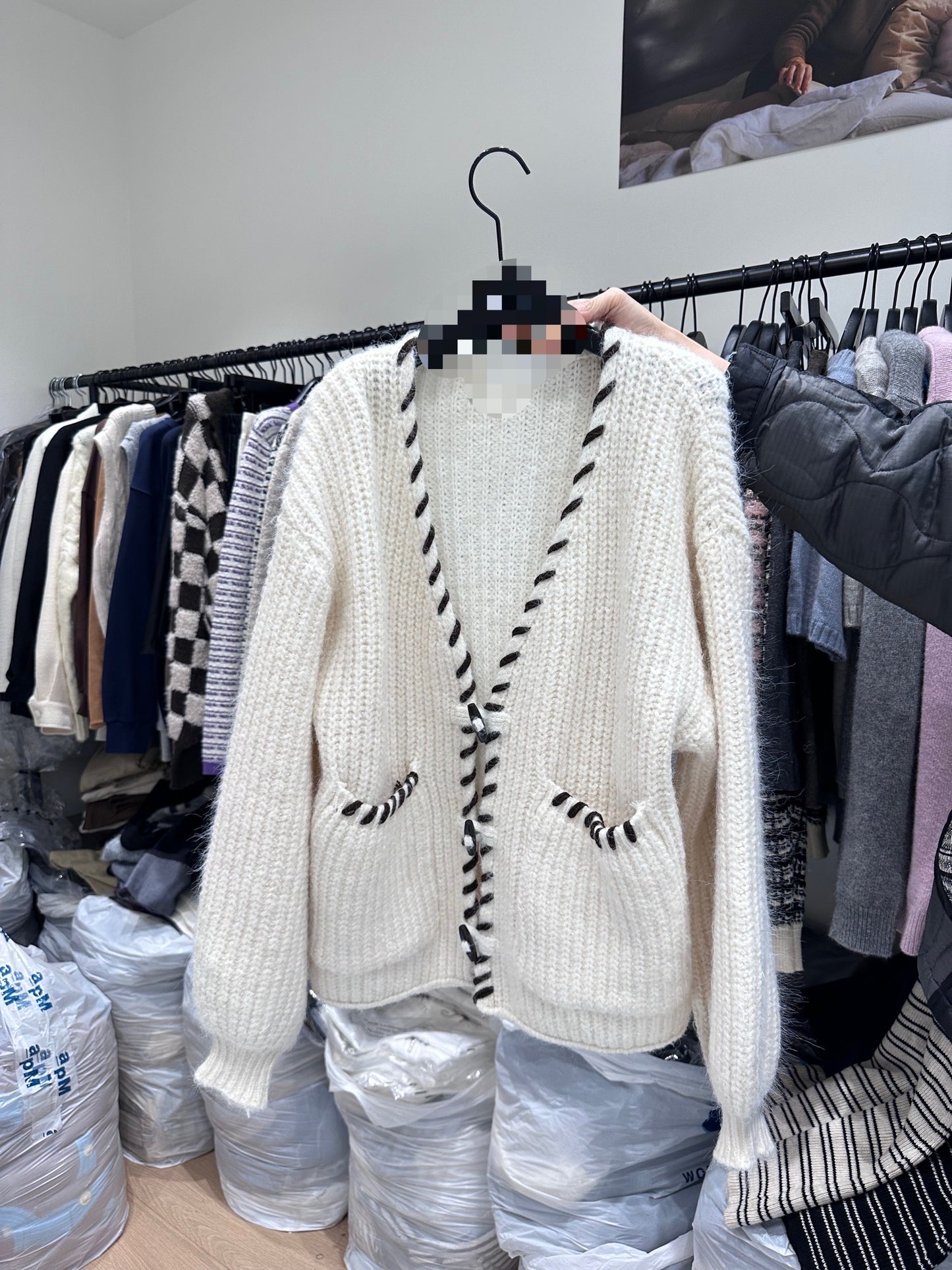 Outline Oversize Fluffy Cardigan