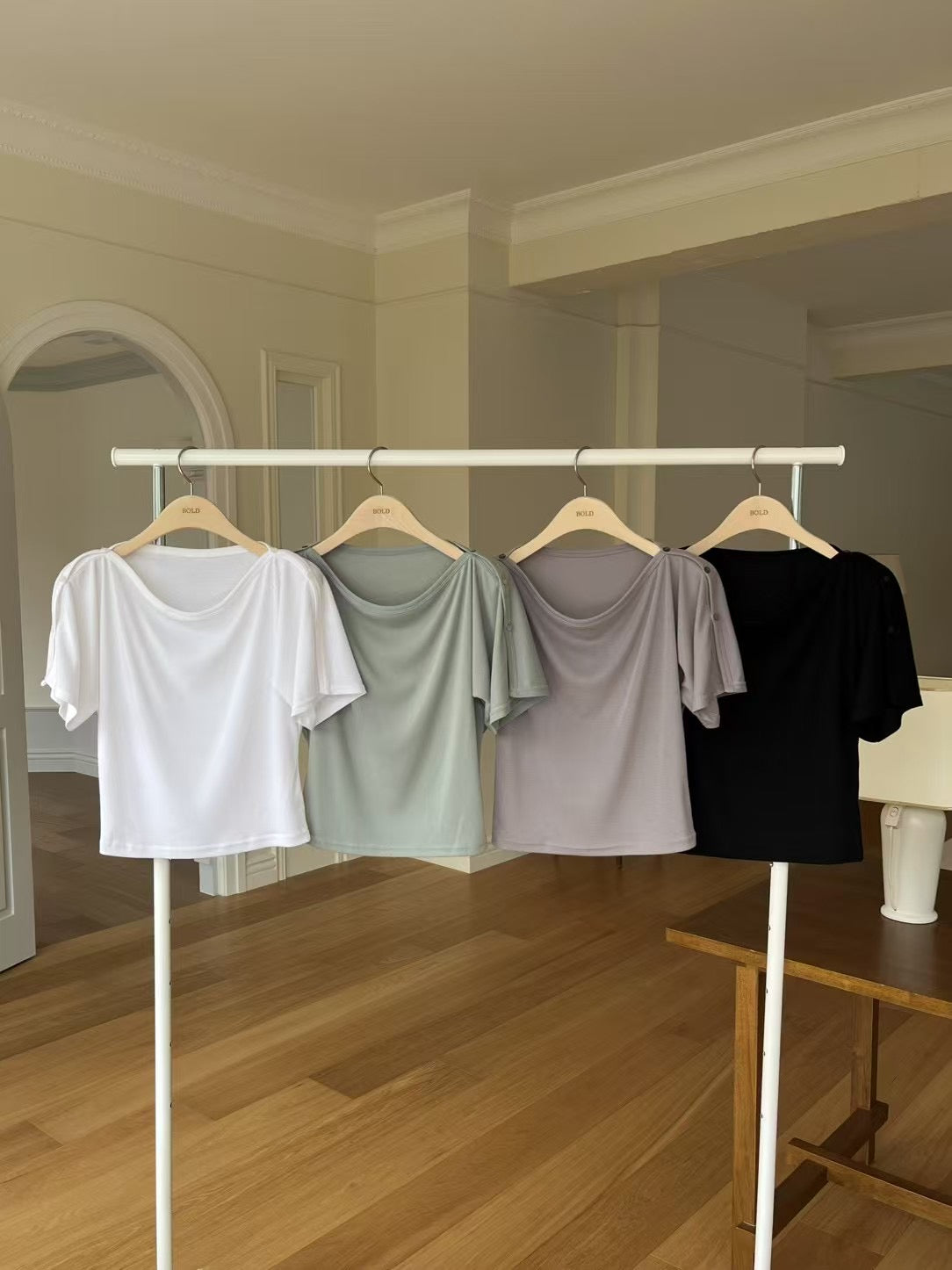 Two side button T Top
