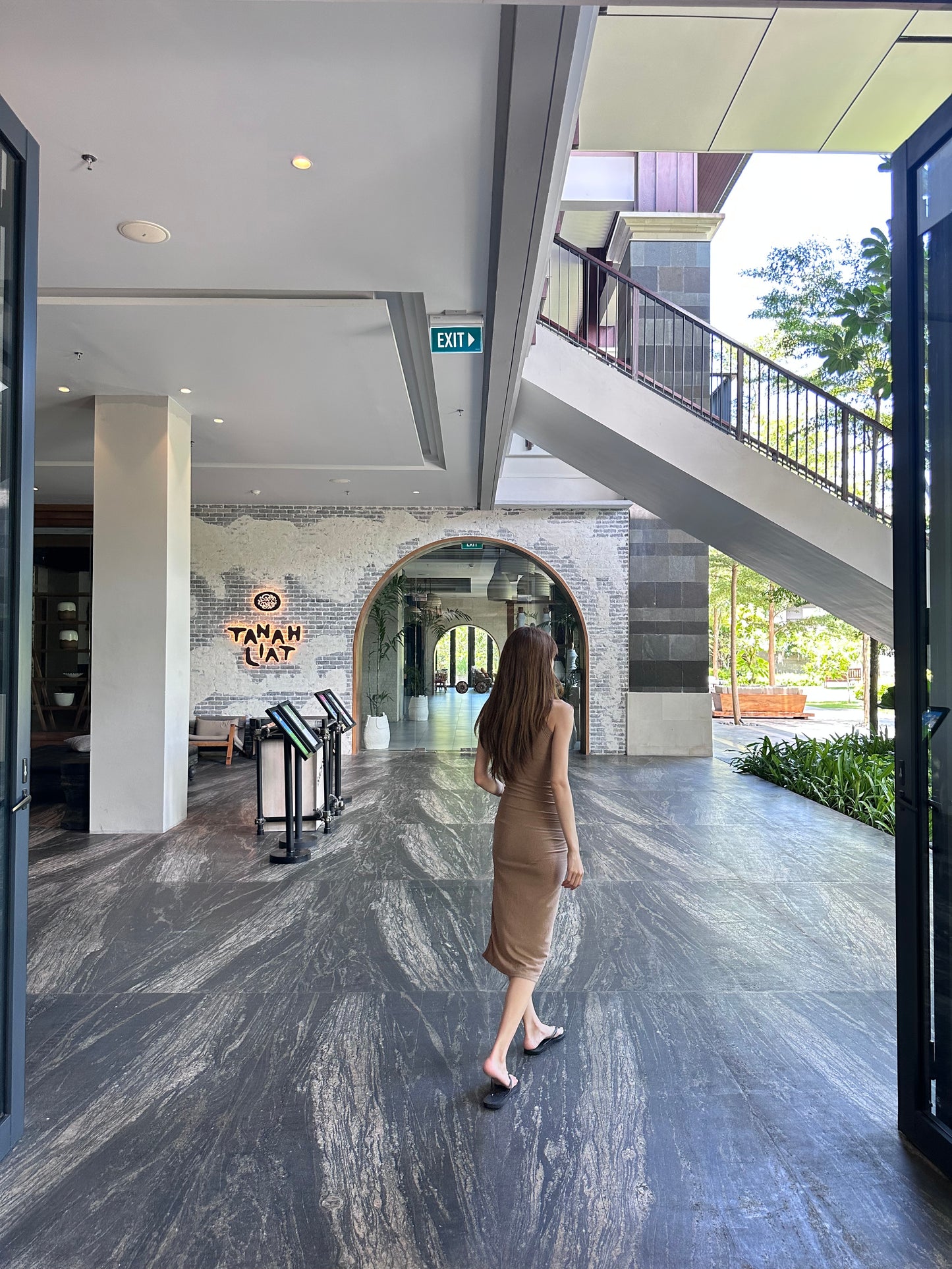 (ashchic made) Crewneck Slit Maxi Dress