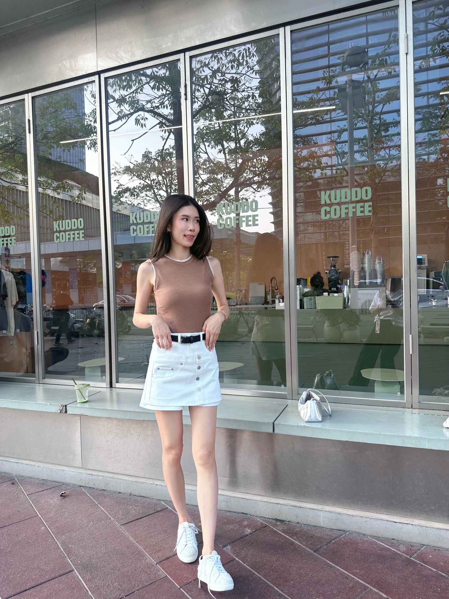 Outlined Soft Tank Top