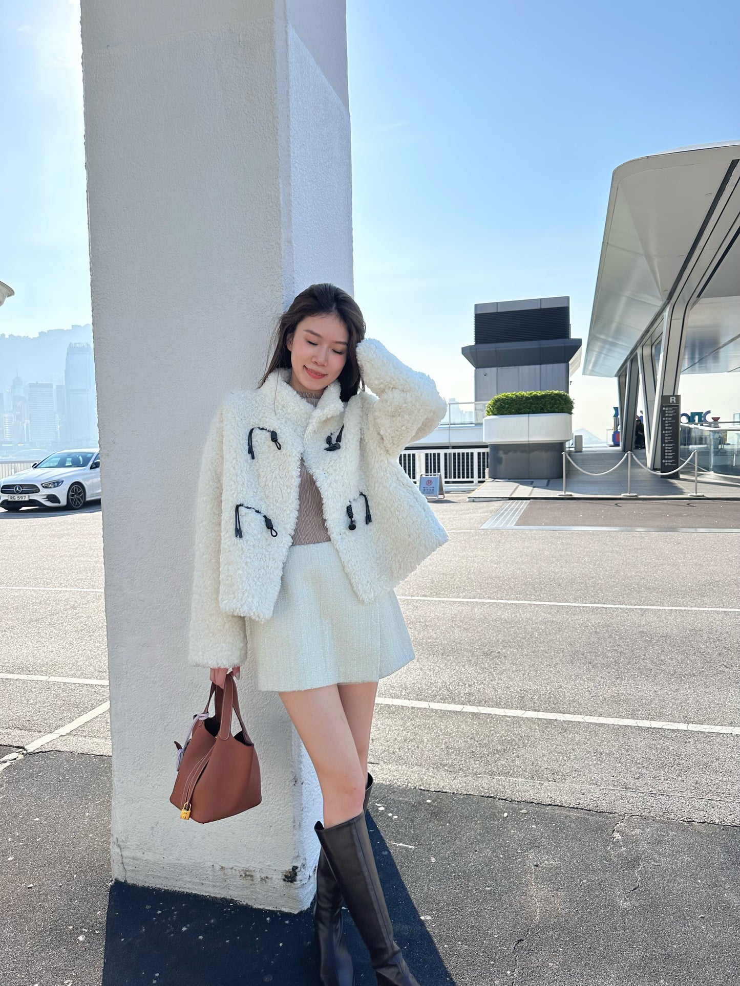 Braze Fluffy Horn Jacket