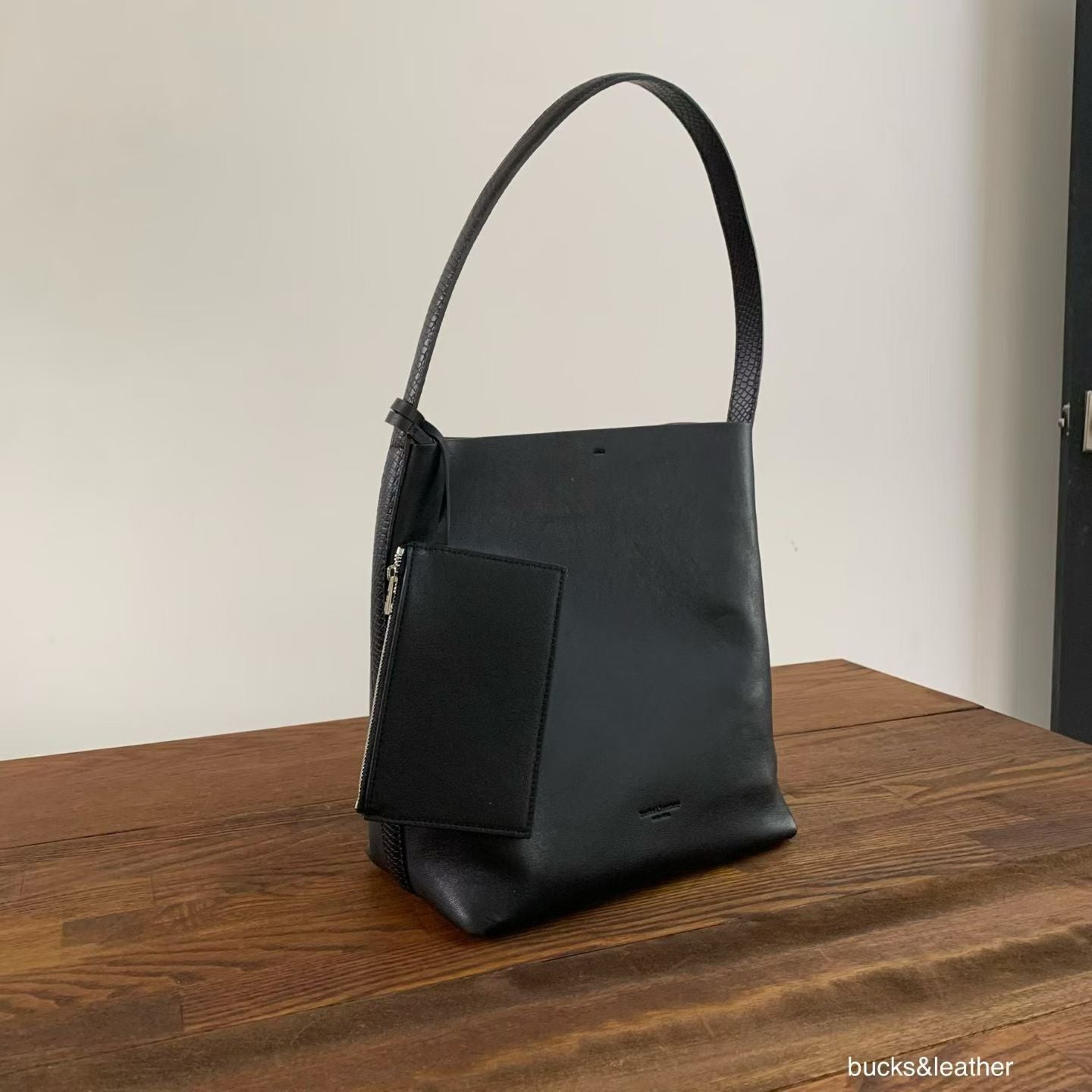 Real Leather Bucket Bag (送錢包)