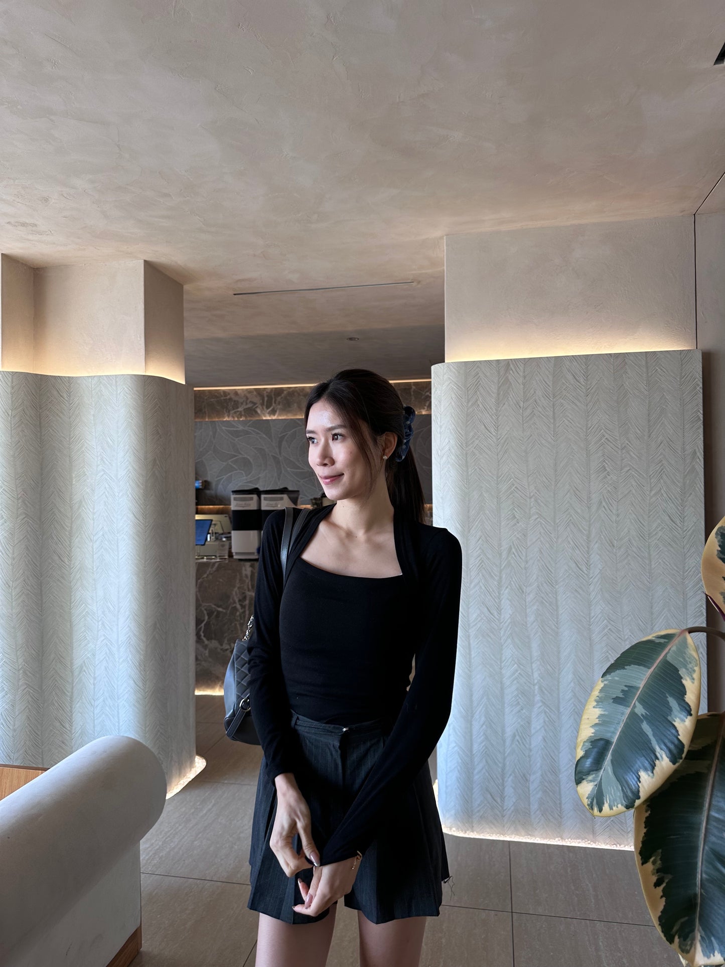 Square Neck Long Sleeves with Pads