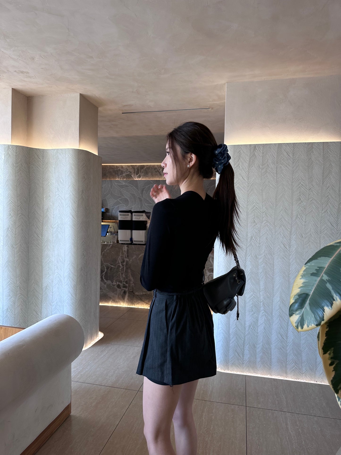 Square Neck Long Sleeves with Pads