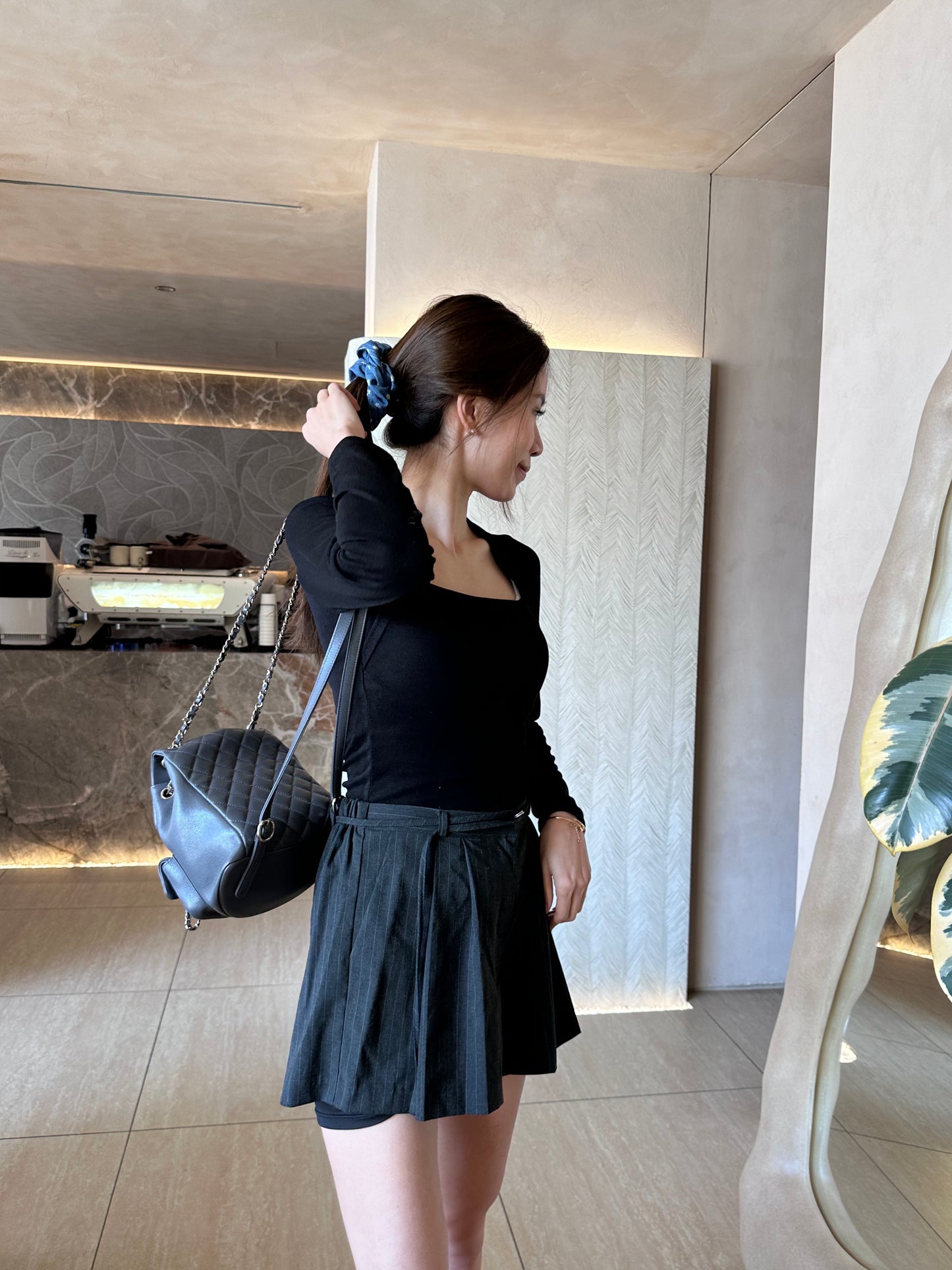 Square Neck Long Sleeves with Pads