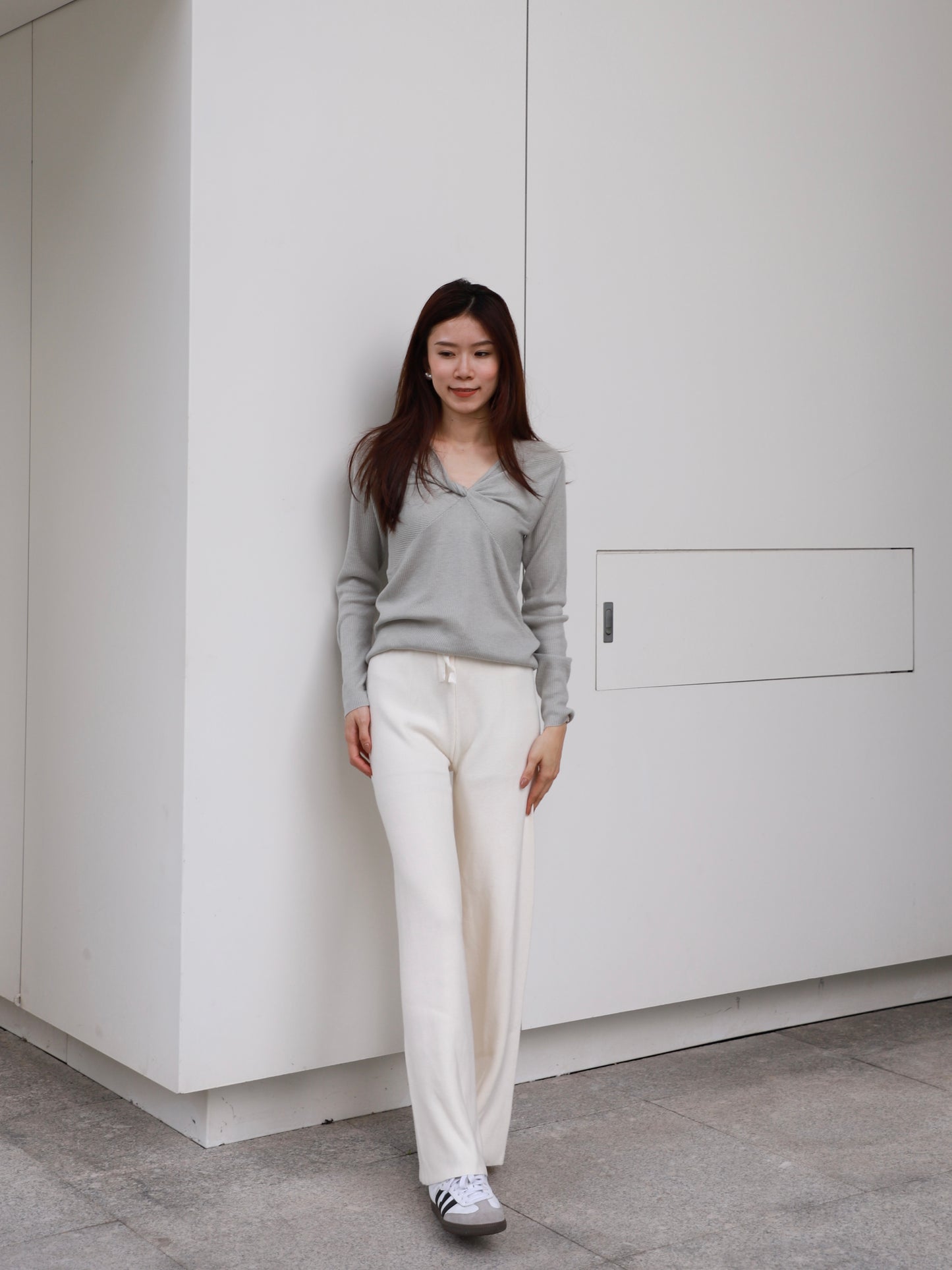 Ribbon Tied Knitted Long Sleeves Top