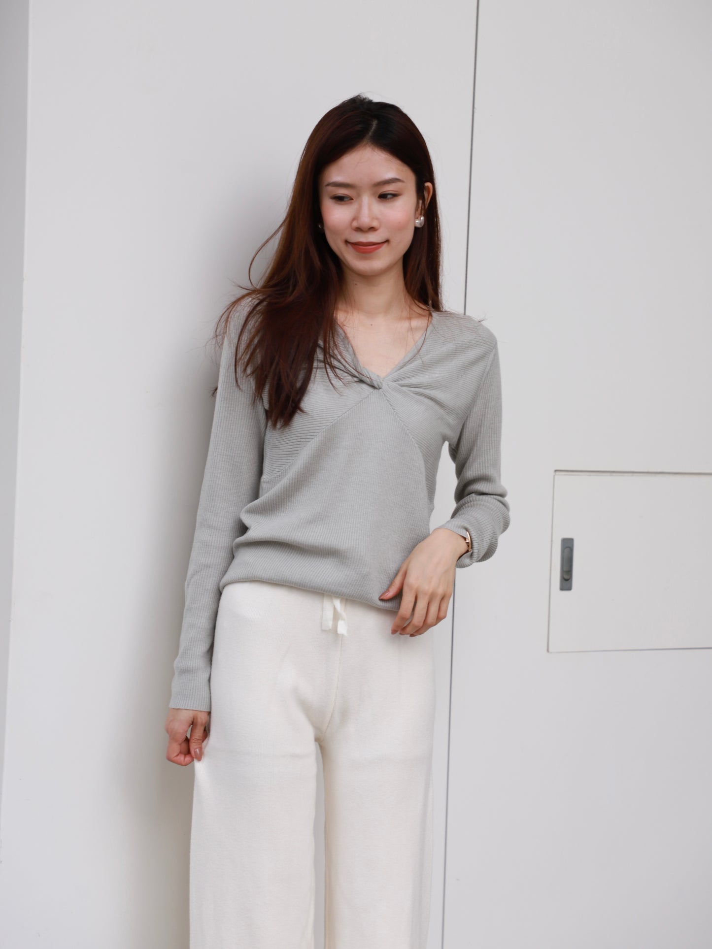 Ribbon Tied Knitted Long Sleeves Top