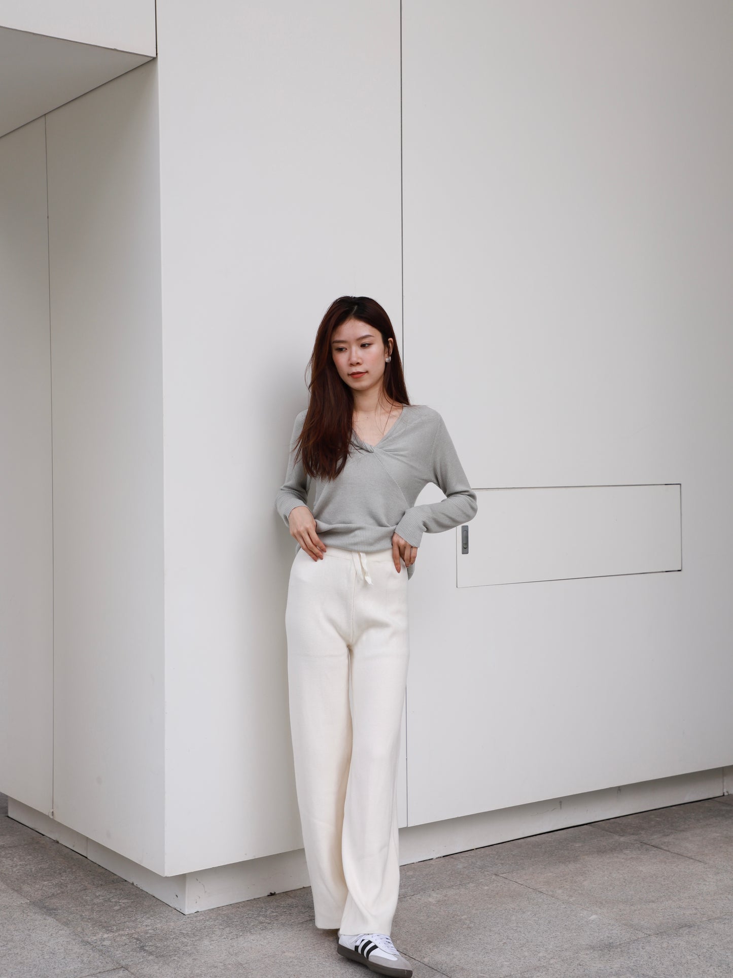Ribbon Tied Knitted Long Sleeves Top