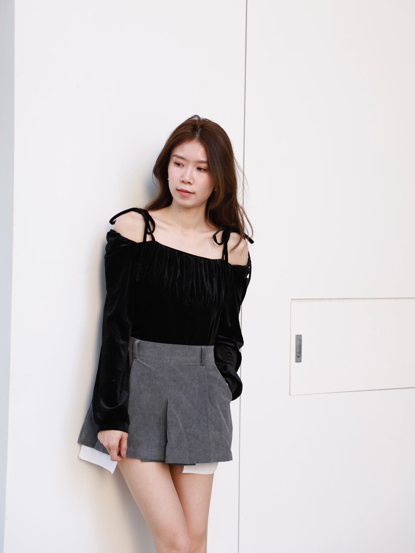 Velvet Slit Skirt Shorts