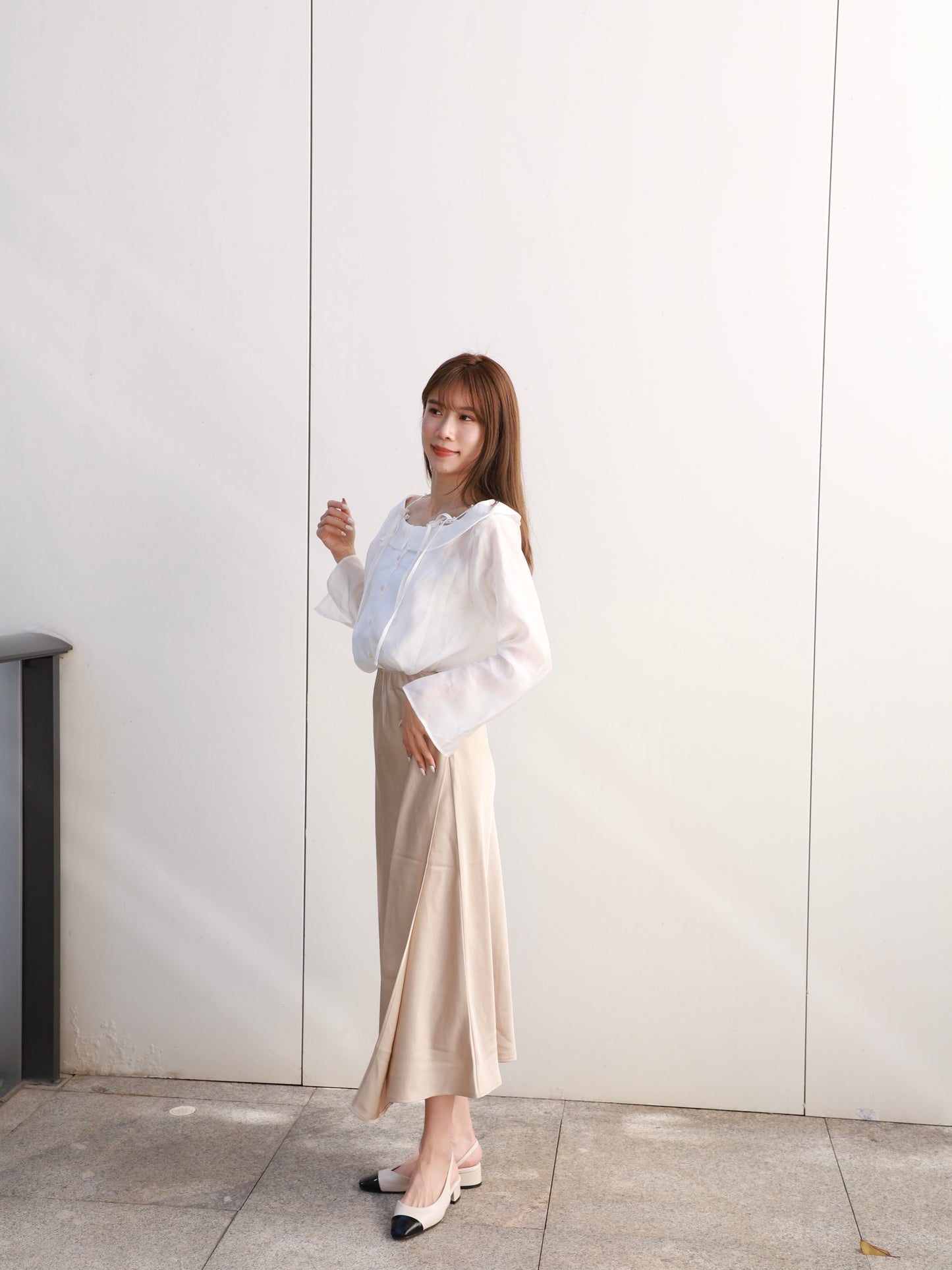 Pearl Tied Long Sleeves Shirt