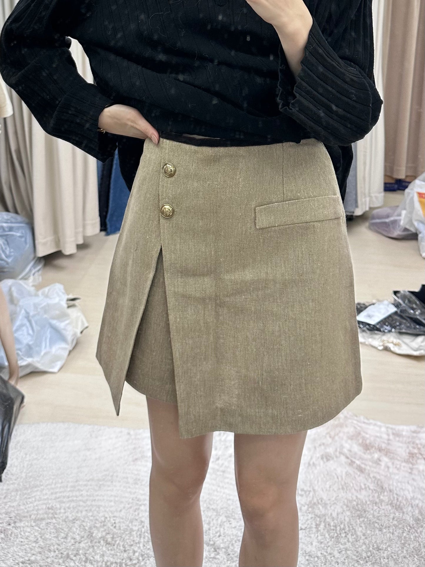 2 button Slit Vintage Skirt