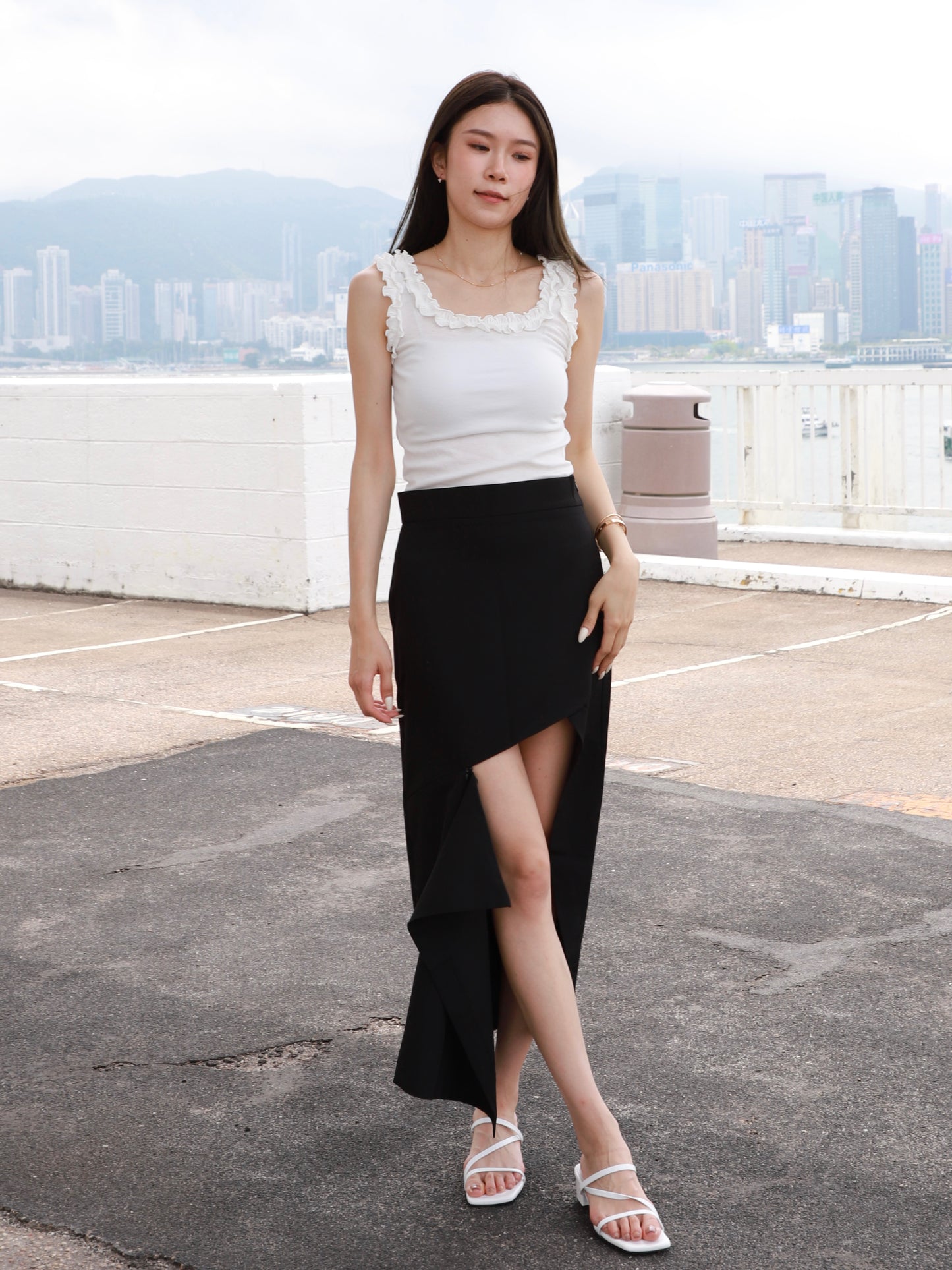 Ruffles Outlined Tank Top