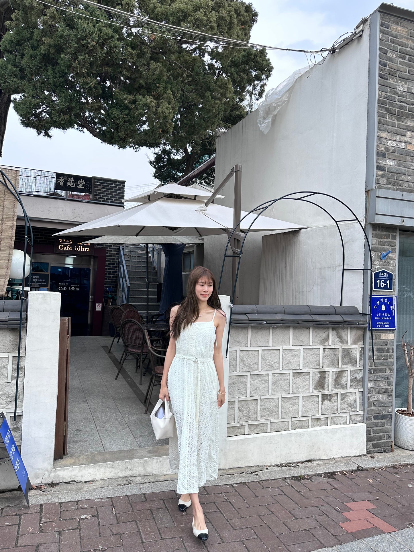 Lace Holiday Maxi Dress