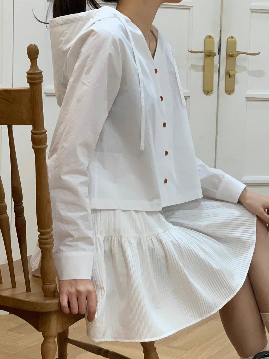 Pleated Shirt with Hat