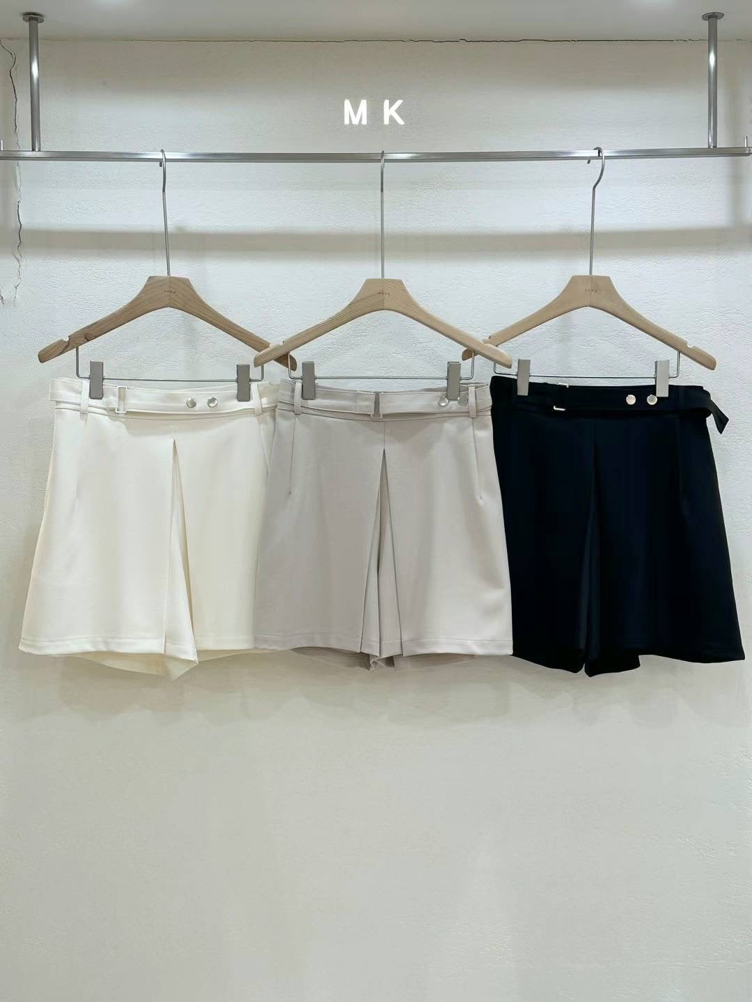 Chiffon Slit Shorts