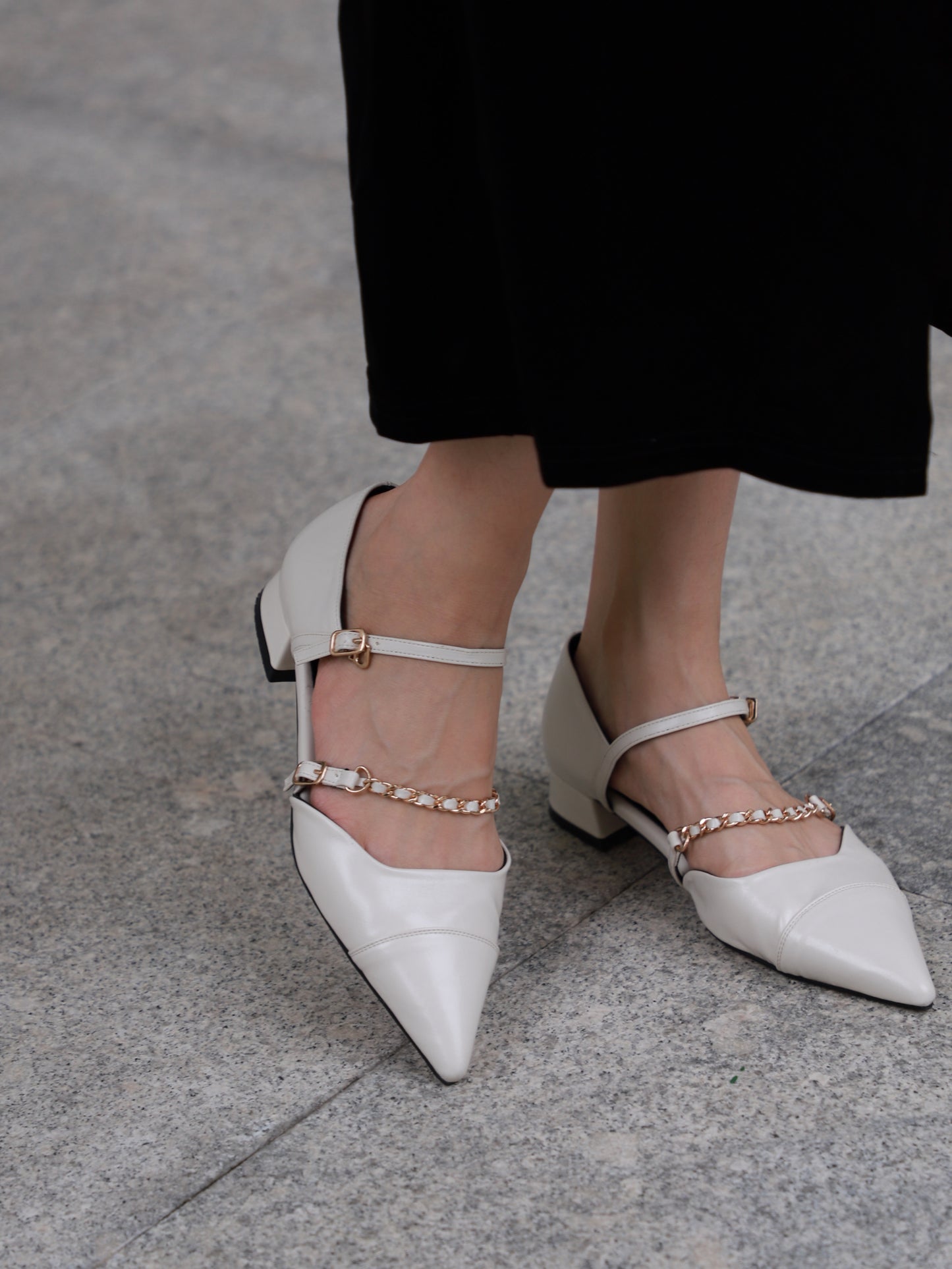 Chain on Top Flats