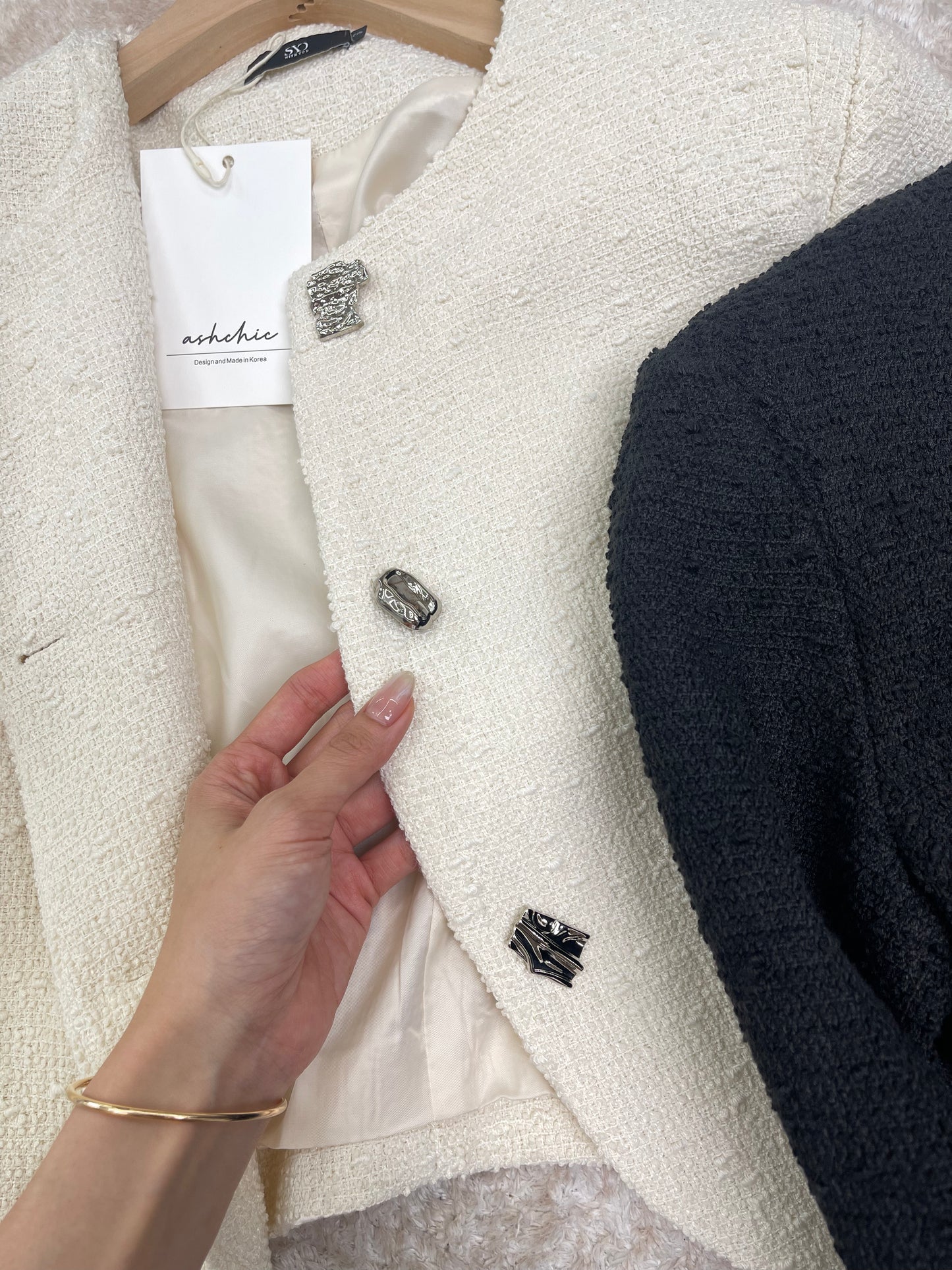 Special Button Tweed Jacket