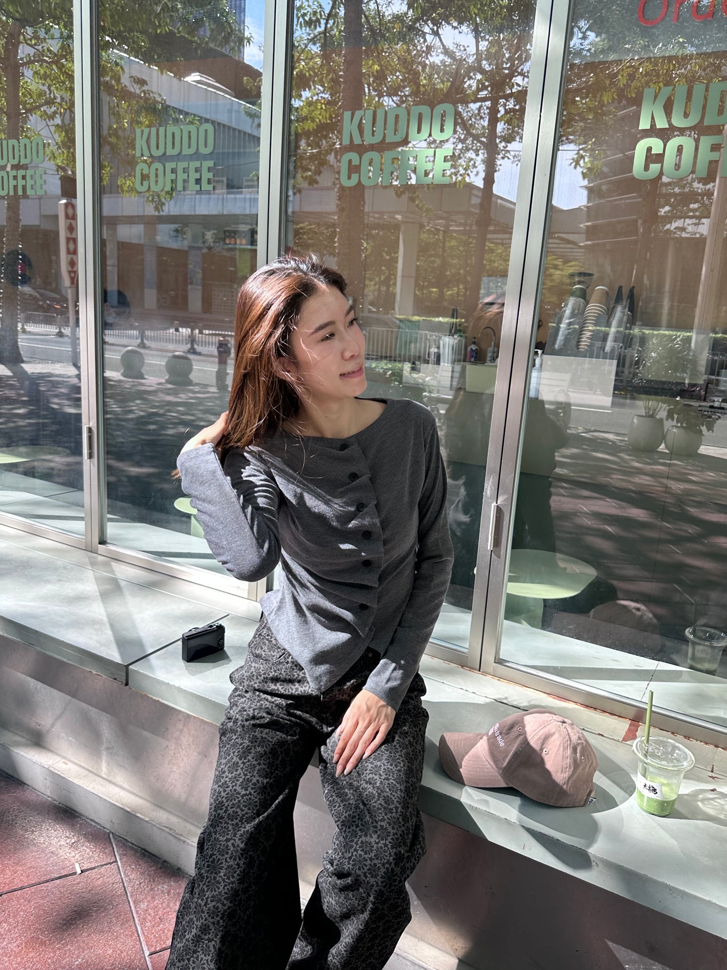 Whole Ruffles Long Sleeves Top