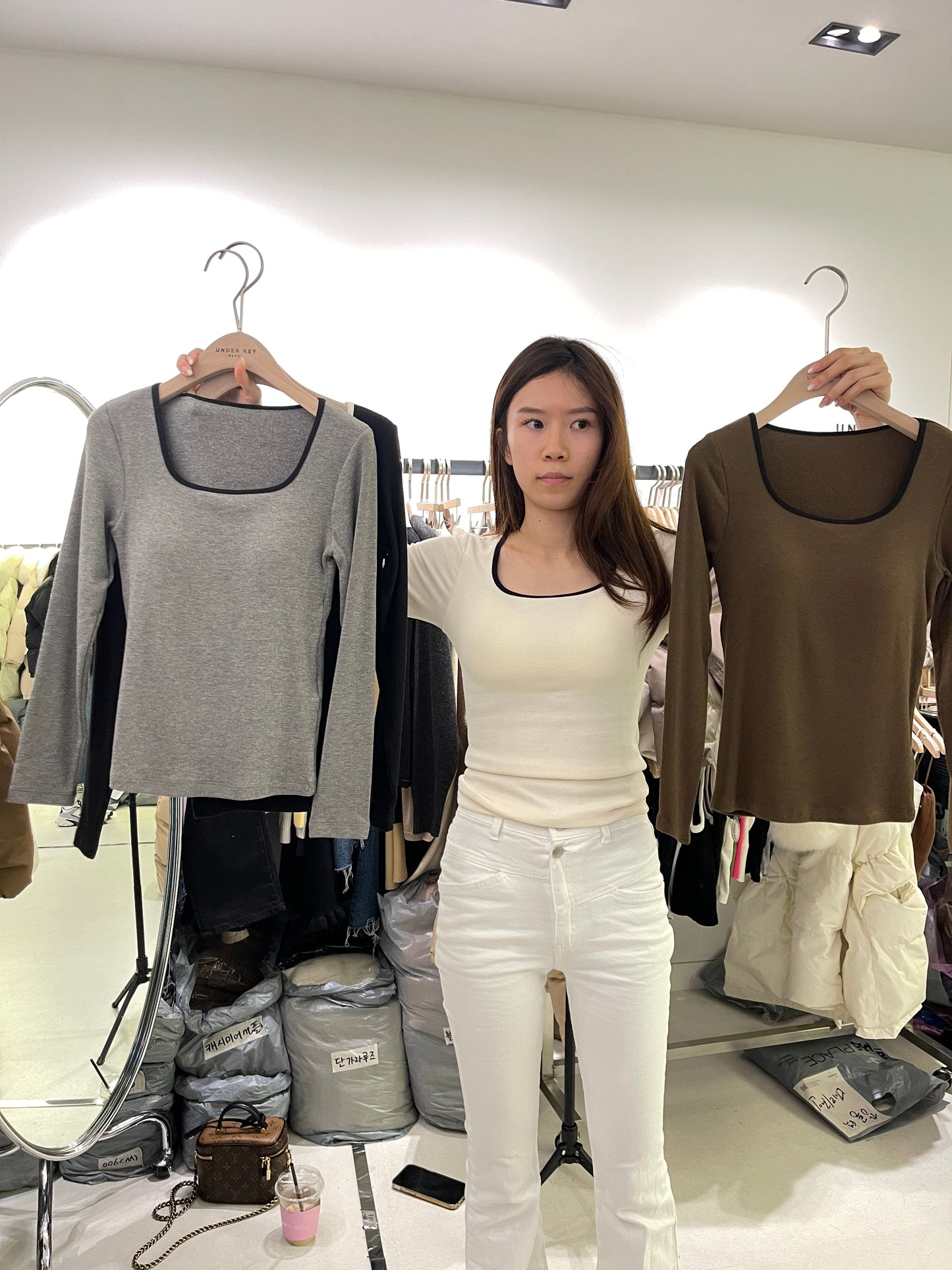 Wool Long Sleeves Top with pads