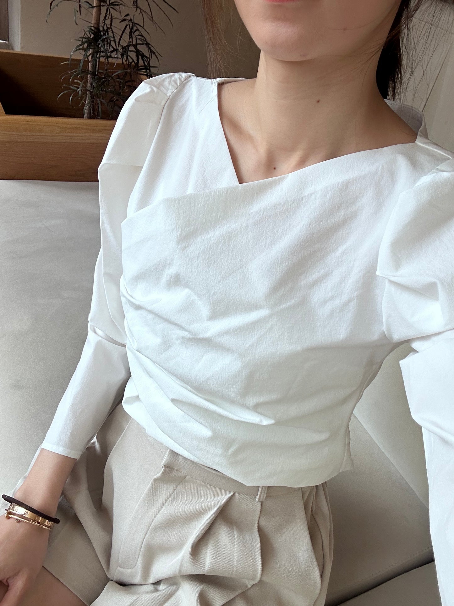 Cross V Smooth Shirt Top