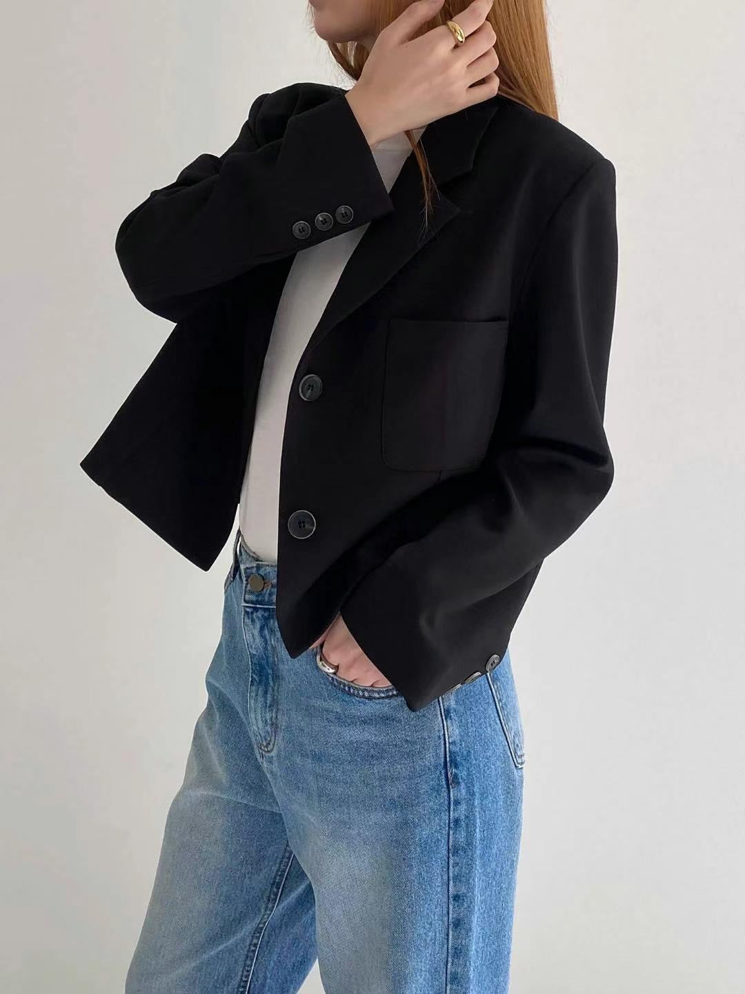 Cropped Basic Blazer