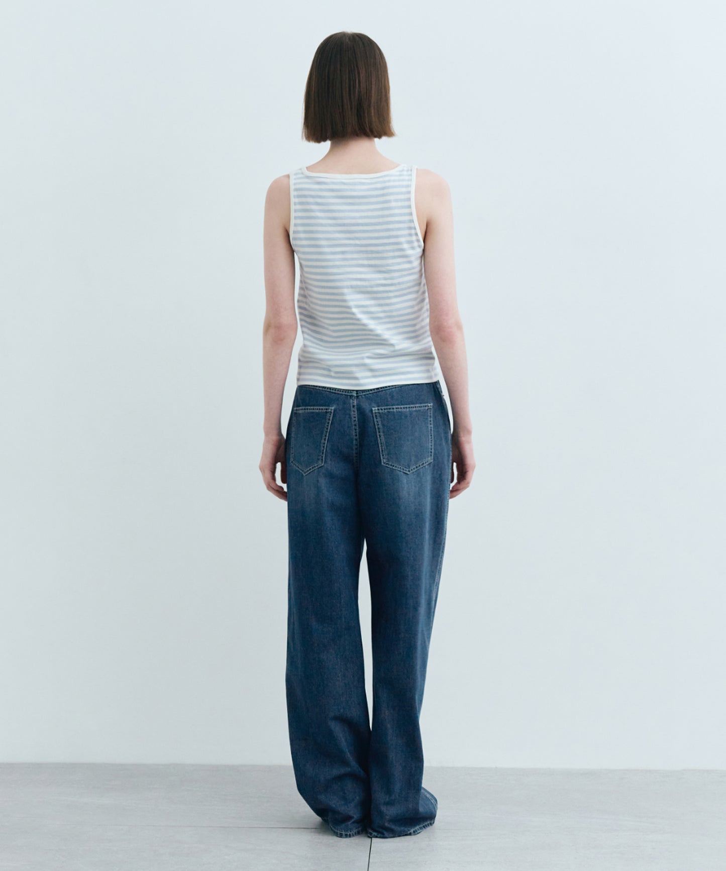 W CLASSIC LOGO SLEEVELESS