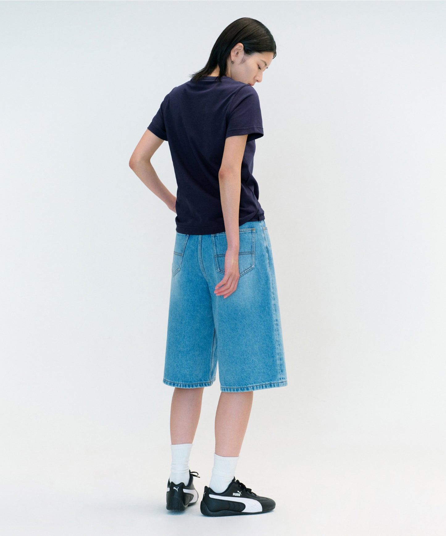 W CLASSIC LOGO TEE