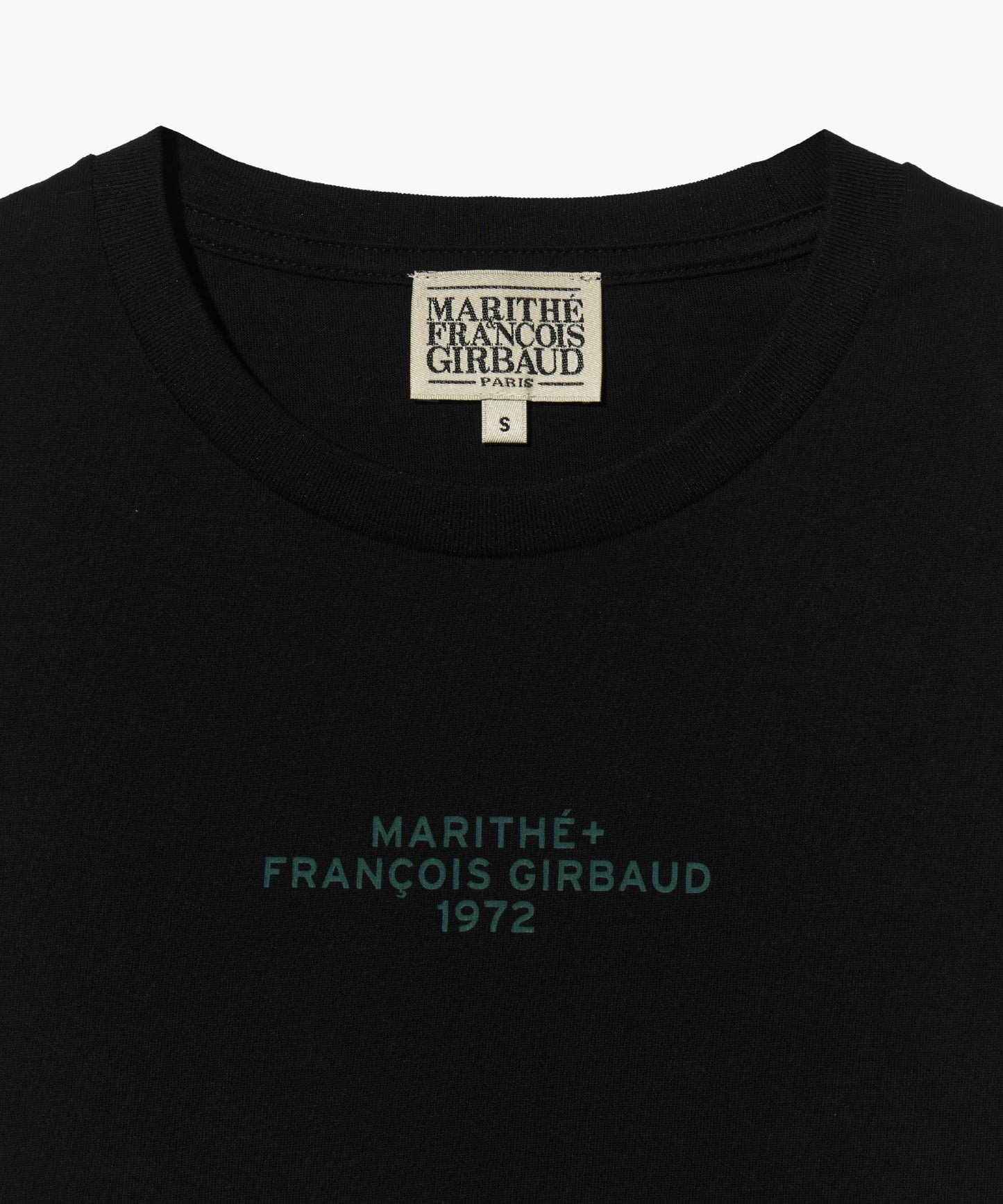 W LETTERING CROP TEE