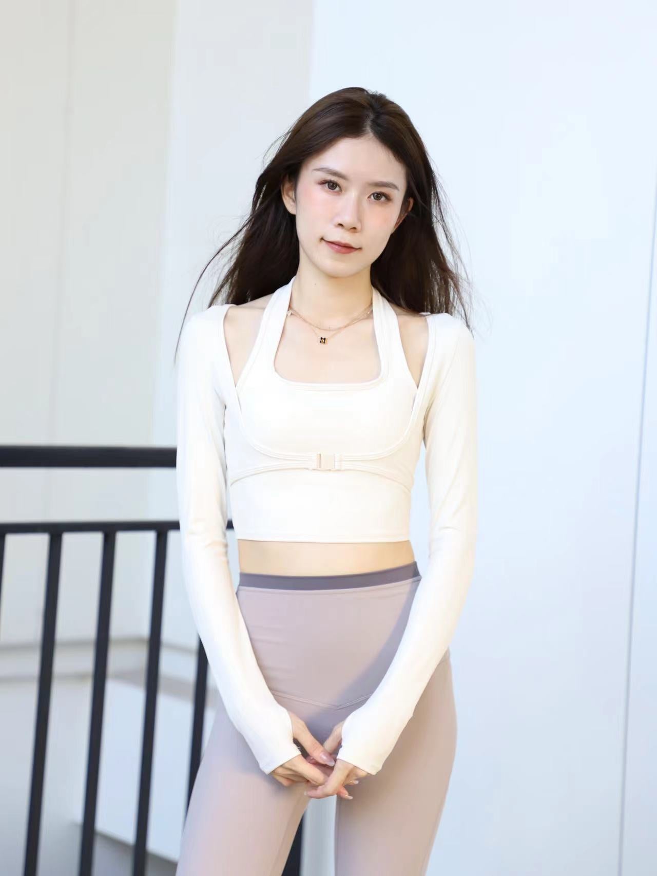 Cross Neck & Button up Long Sleeves Sports Bra
