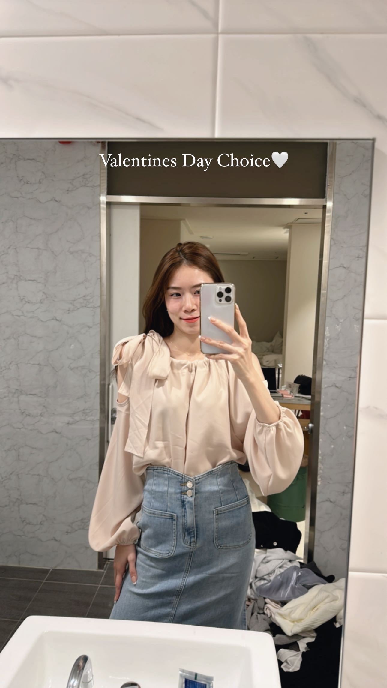 Ribbon on the side Long Sleeves Top