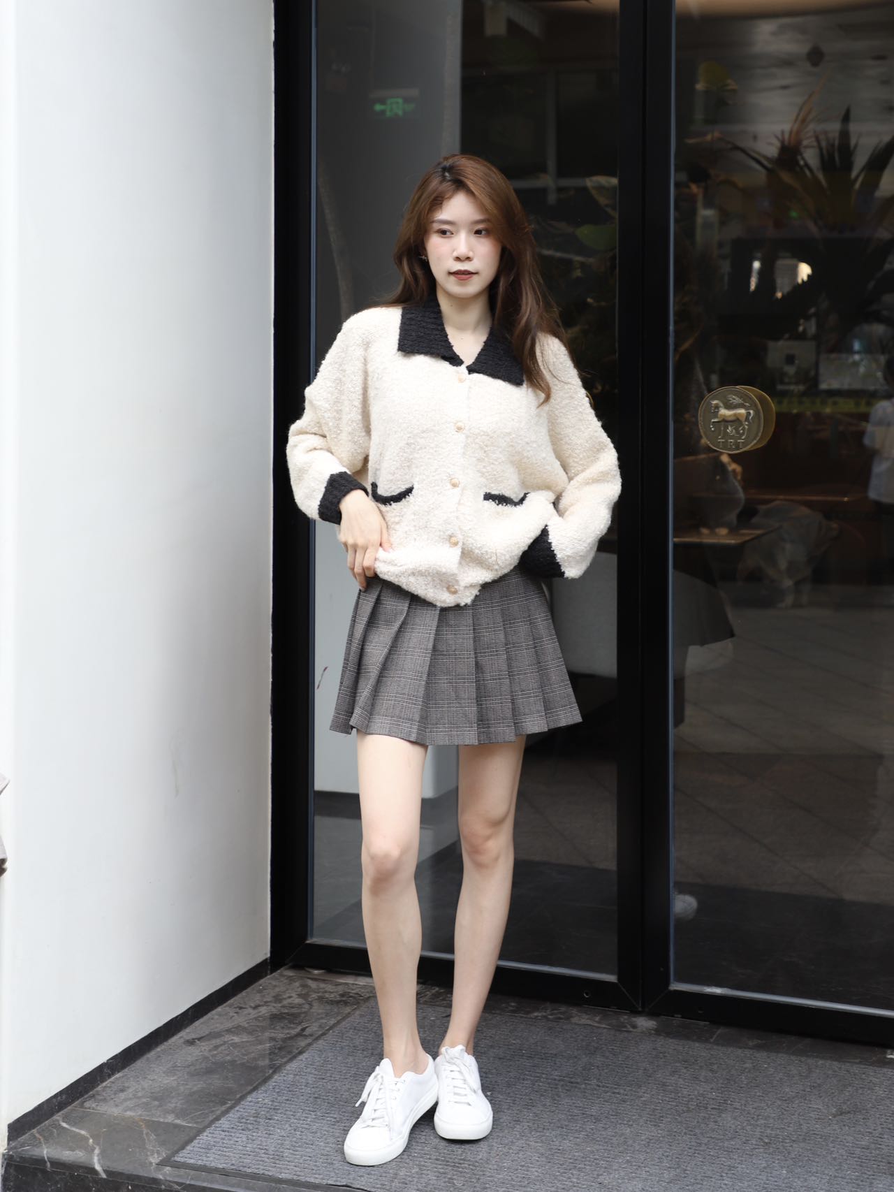 Collar Neck & Gold Button Oversized Cardigan