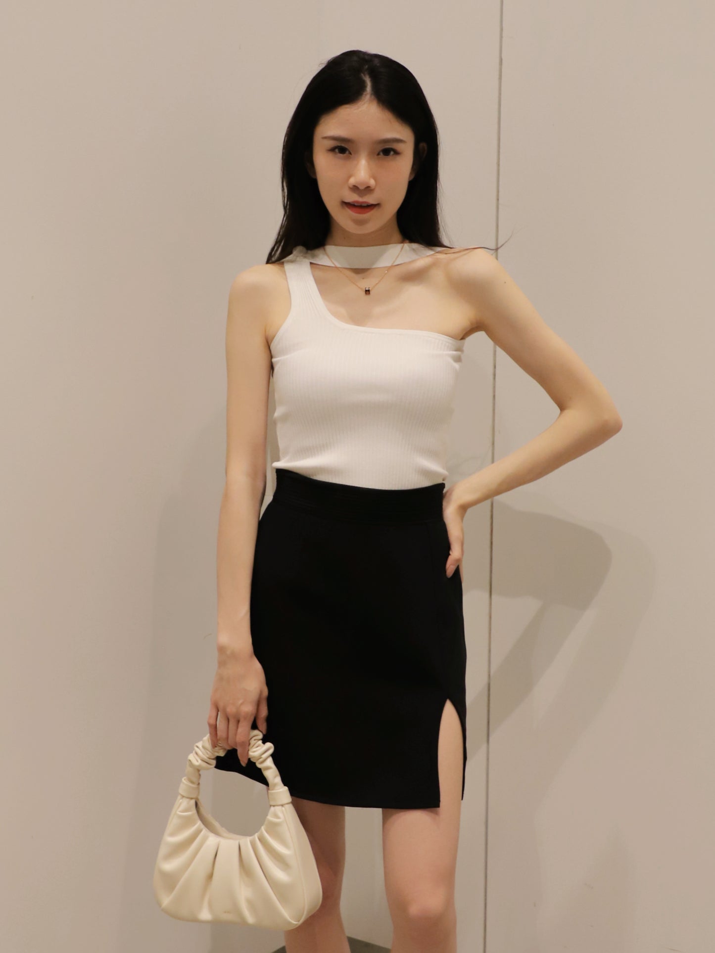 Basic Black Slit Skirt