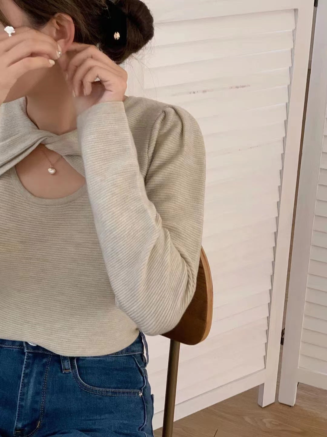 Twisted on the chest Long Sleeves Top
