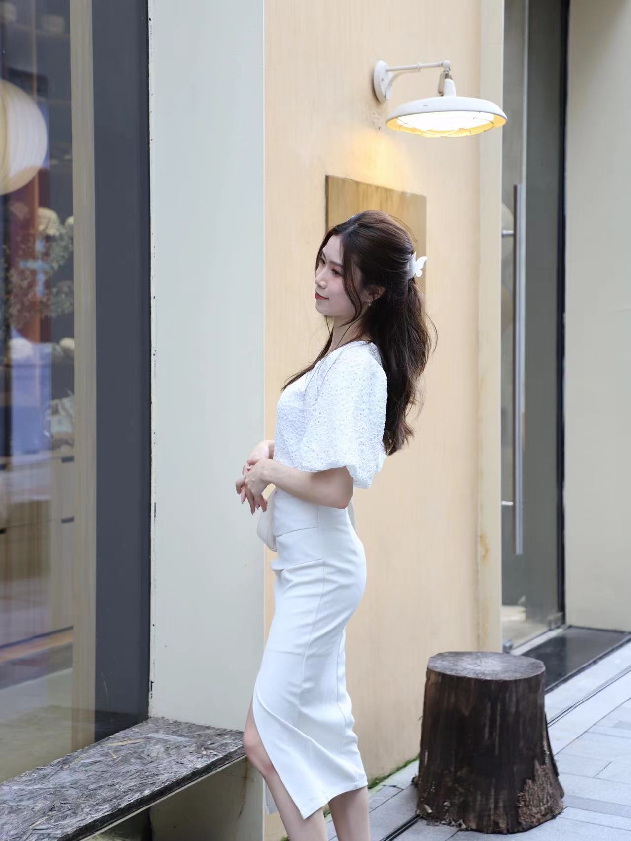Midi Skirt with slit