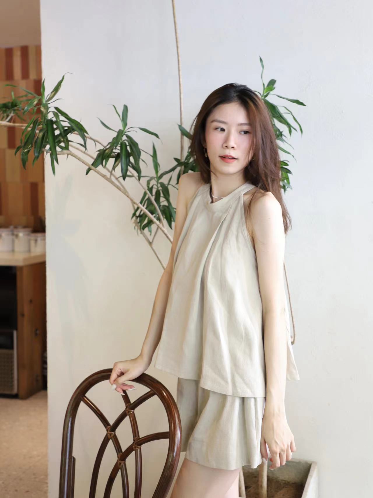 Crewneck Linen Tank Top & Shorts Set