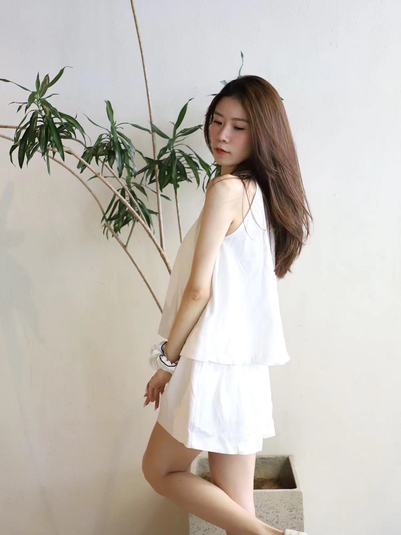 Crewneck Linen Tank Top & Shorts Set