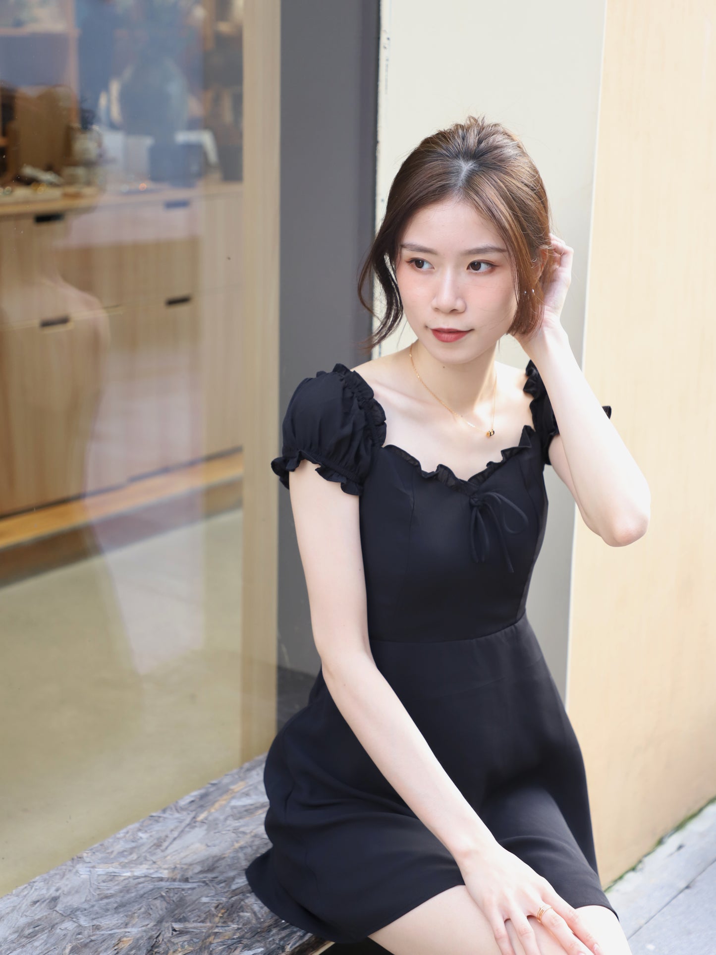 Ruffles Sleeves & Sweetheart Neckline Mini Dress