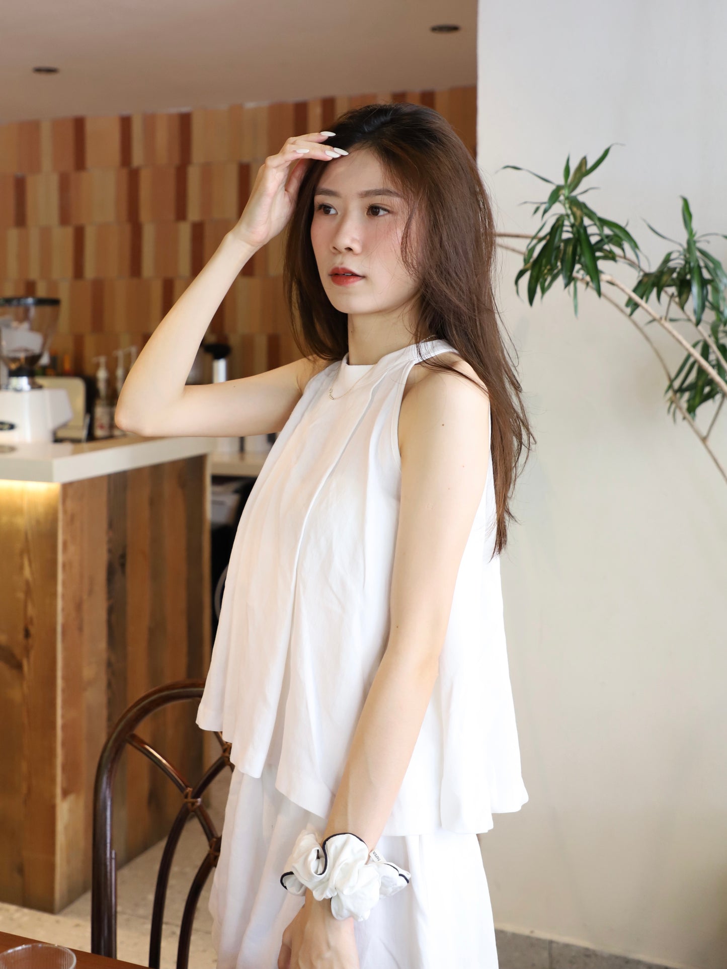 Crewneck Linen Tank Top & Shorts Set