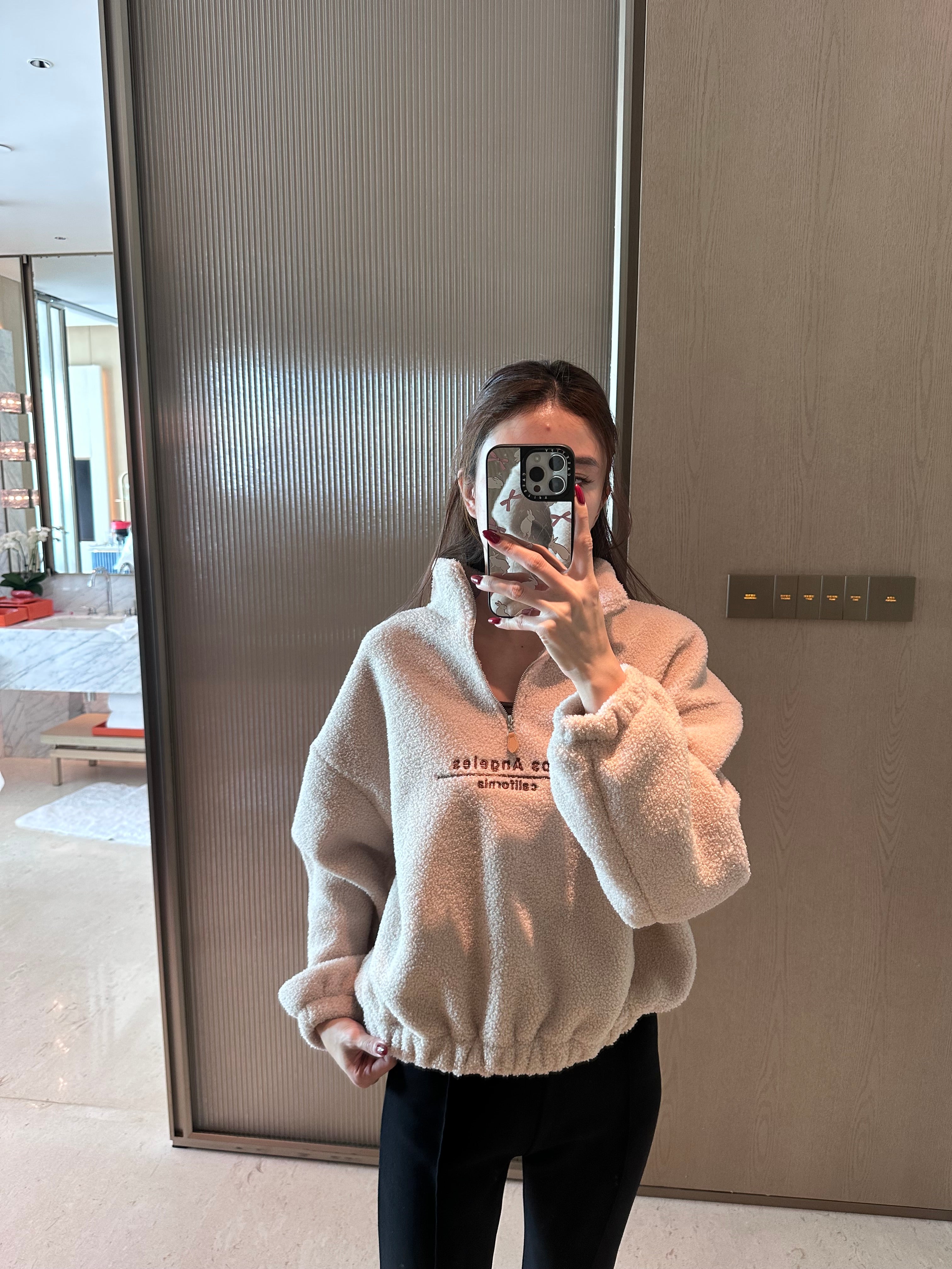LA Sweater with zip