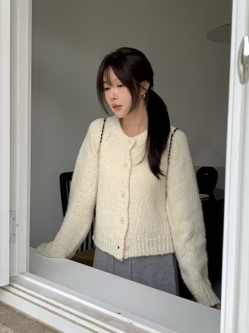 Round Neck Knit Cardigan