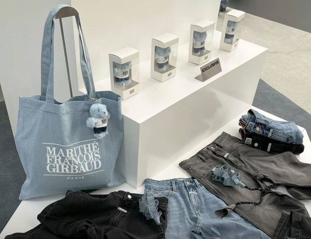 Marithe Tote Bag