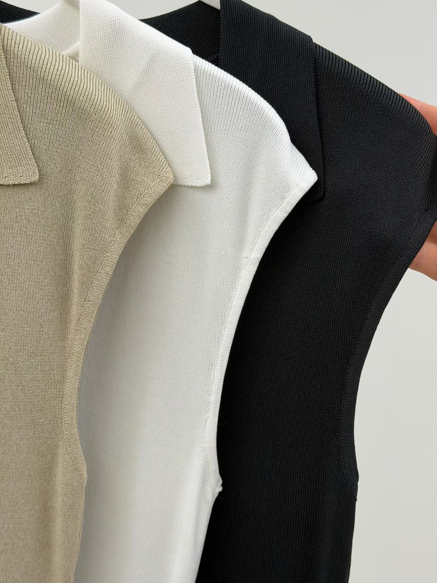 Circle V Neck T Top