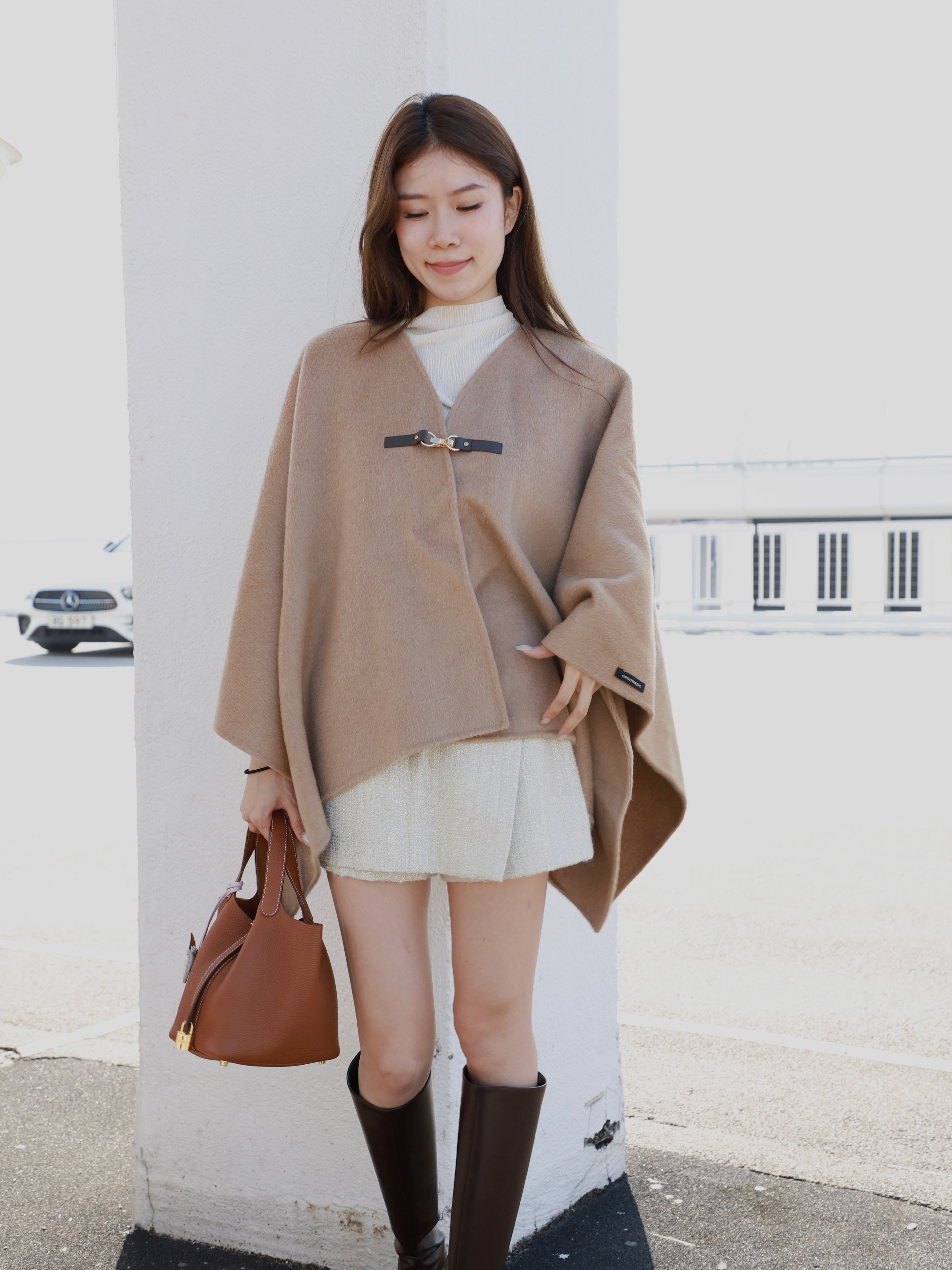 100% Wool Premium Cape